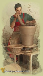 Δημιουργία μεγάλου αγγείου με στομωσές στον ποδοτροχό (αγγειοπλάστης: Χουλάκης Κων.)